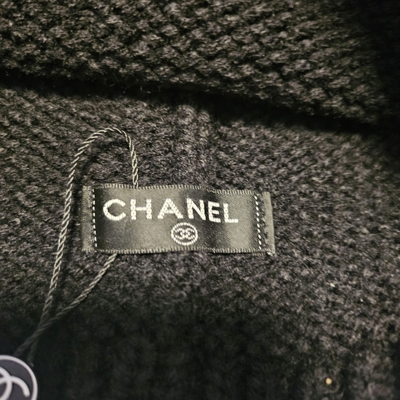✨CHANEL✨🖤🤍 Cashmere-Wool Black & White Knit Hat / Beanie - Picture 6 of 7